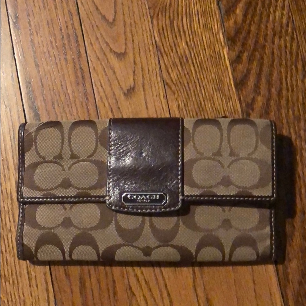 Coach wallet for women